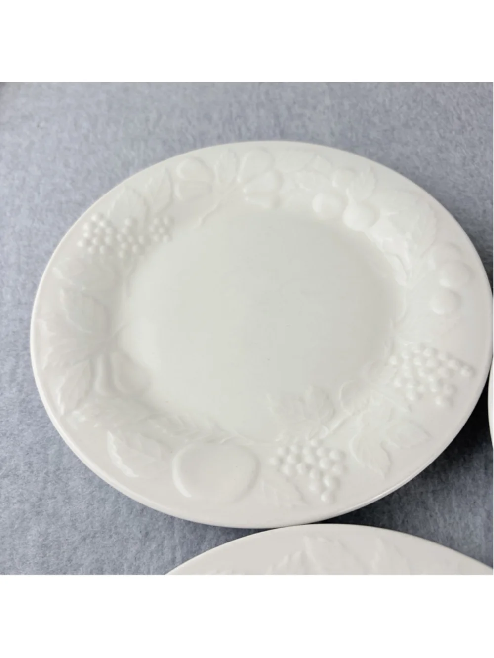 Gibson White Embossed Fruit Dessert Salad Plates 7 7/8